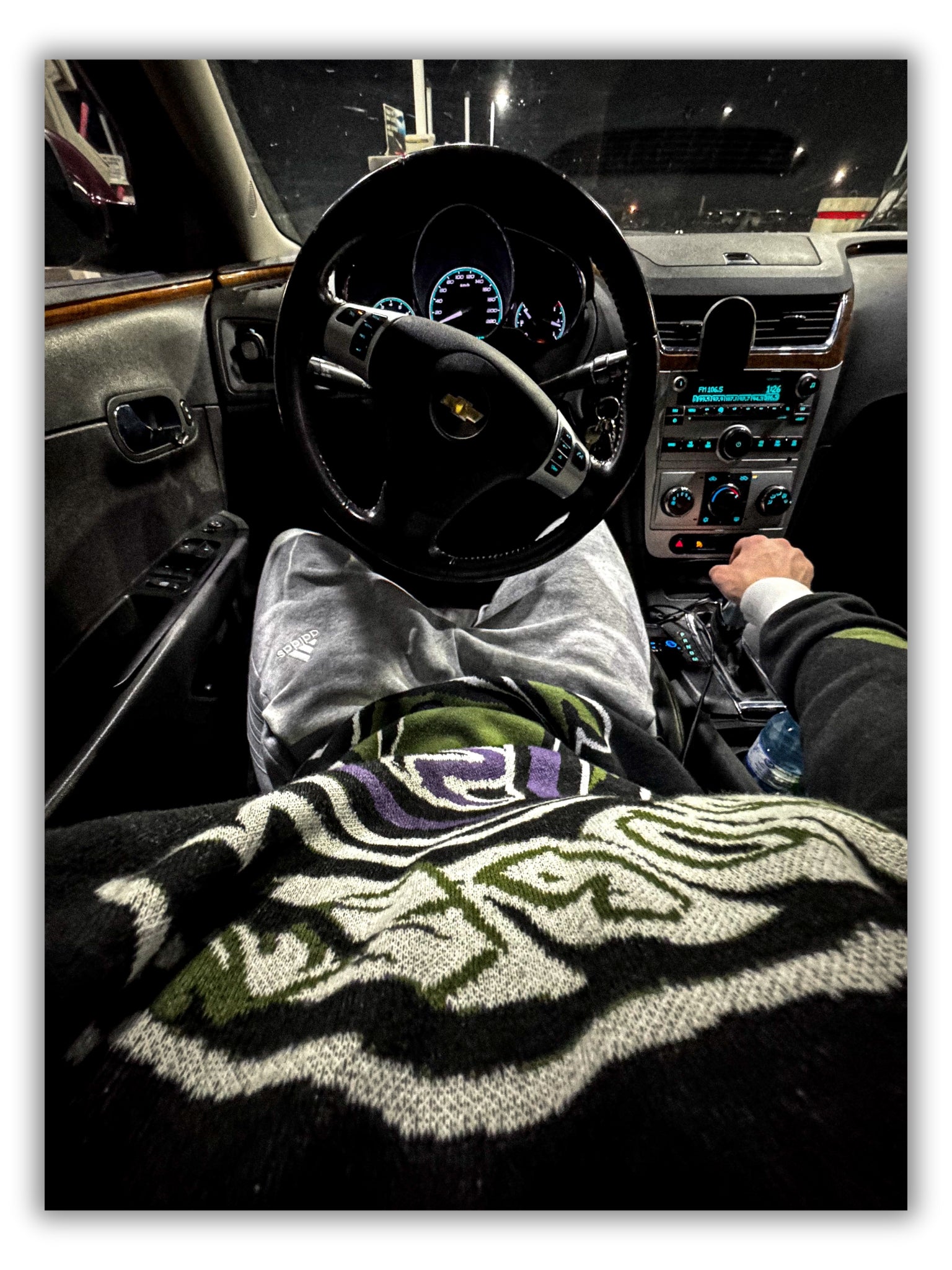 "what's ur wink??" knitted sweat "purple"